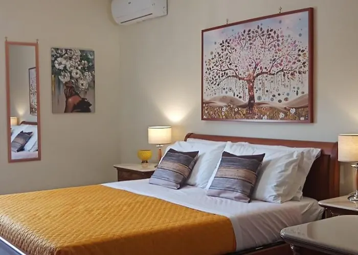 Lorenzo Guest Suite With Free Private Parking-- Cantieri Culturali